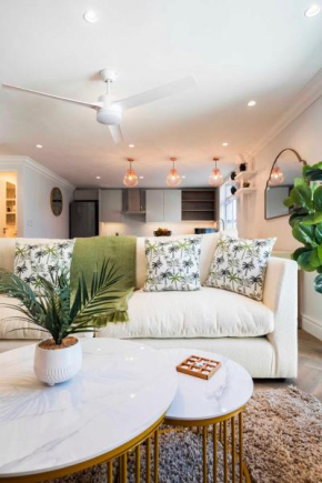 Stunning 2 Bed Apartment - Green Point